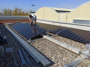El Grup Alba instala 226 panells solars a la seu de Tàrrega.